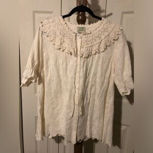 Chic Cream Blouse with Lace Trim